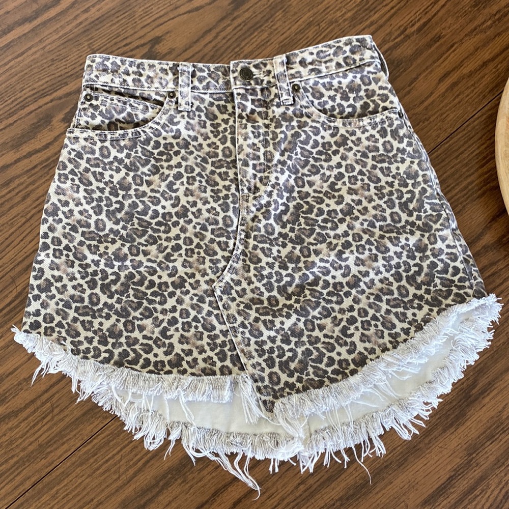 We The Free! Size 24! Color/ Style is leopard!